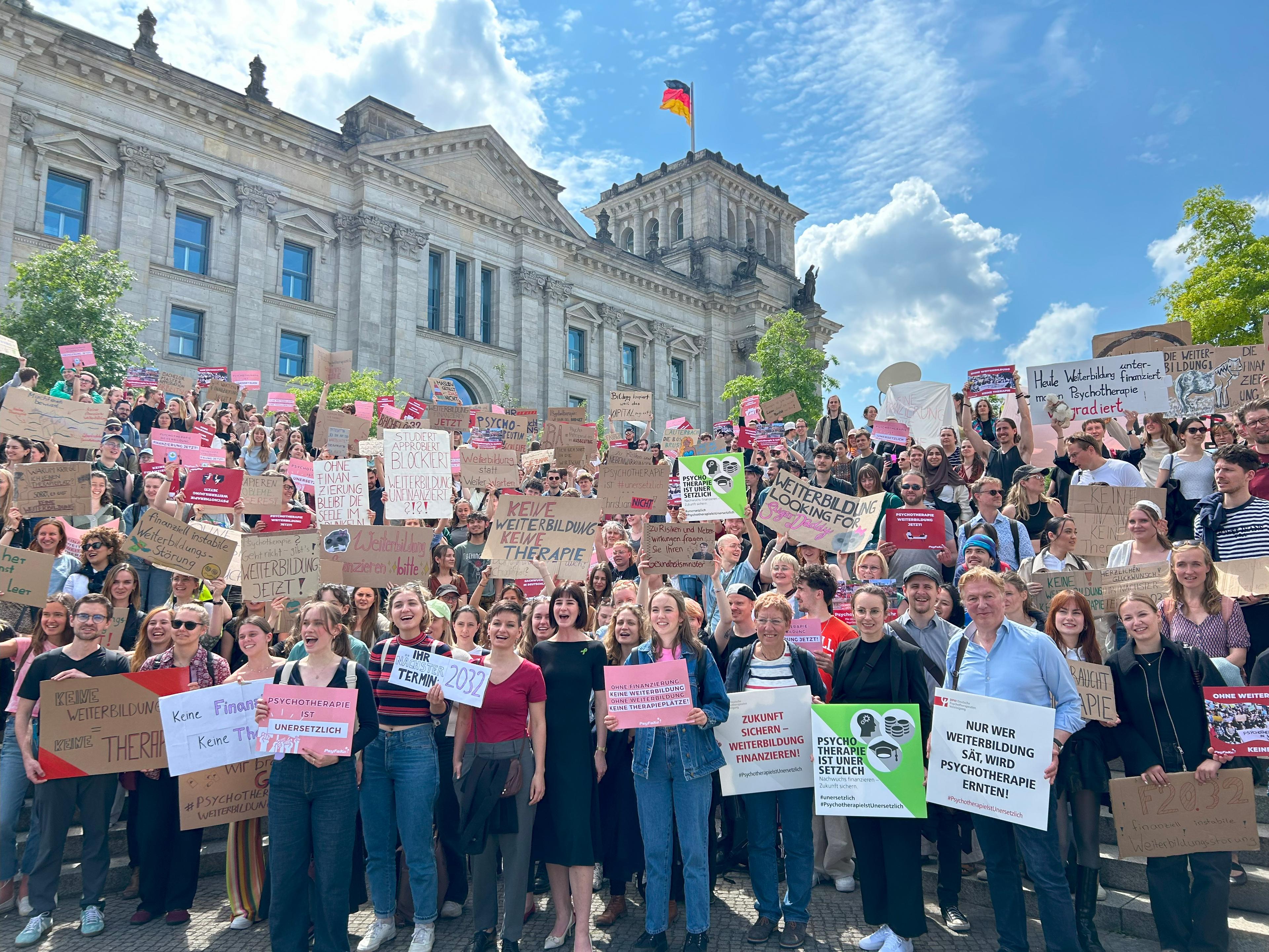 Für dieses Bild ist leider keine Beschreibung vorhanden.