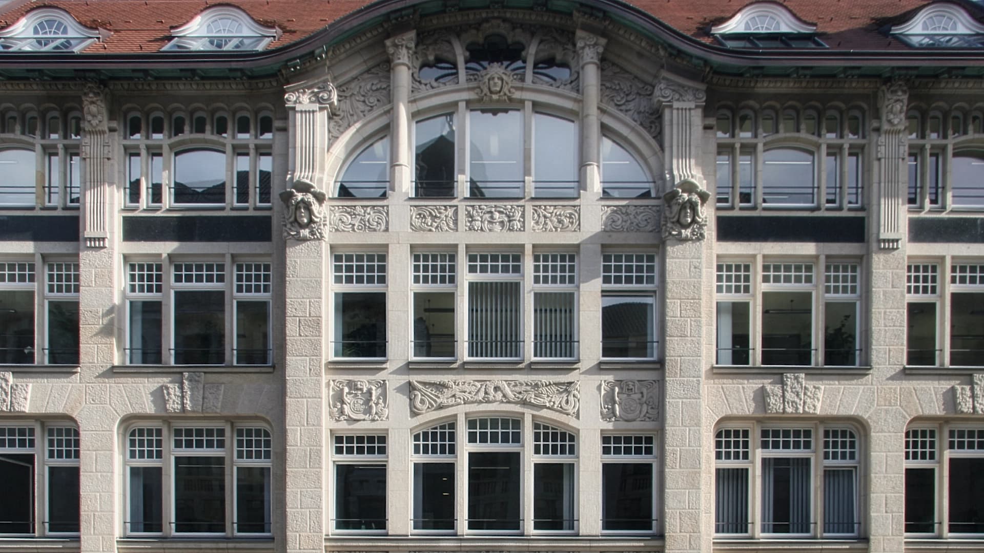 Für dieses Bild ist leider keine Beschreibung vorhanden.