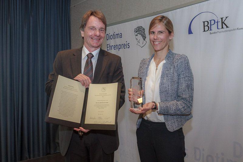 Für dieses Bild ist leider keine Beschreibung vorhanden.