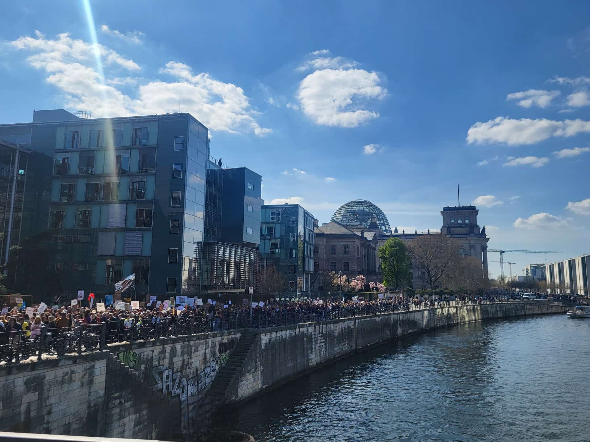 Für dieses Bild ist leider keine Beschreibung vorhanden.